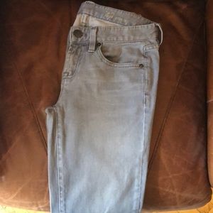 Ankle toothpick denim